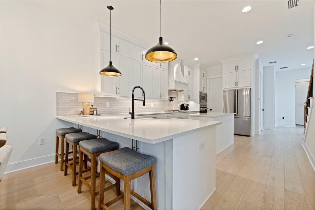 410 HABANA AVENUE — photo 9 of 30