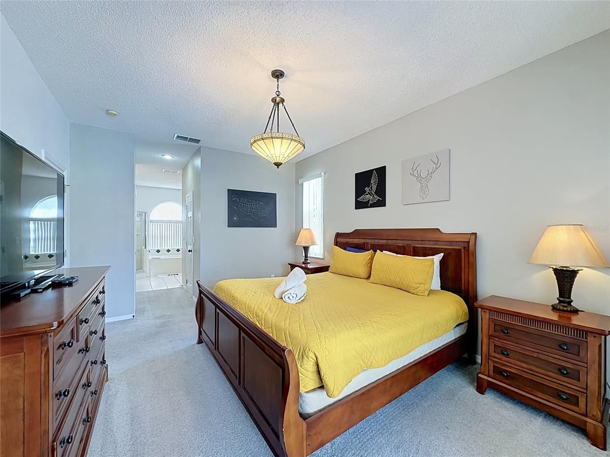 2216 MALLORY CIR — photo 38 of 98