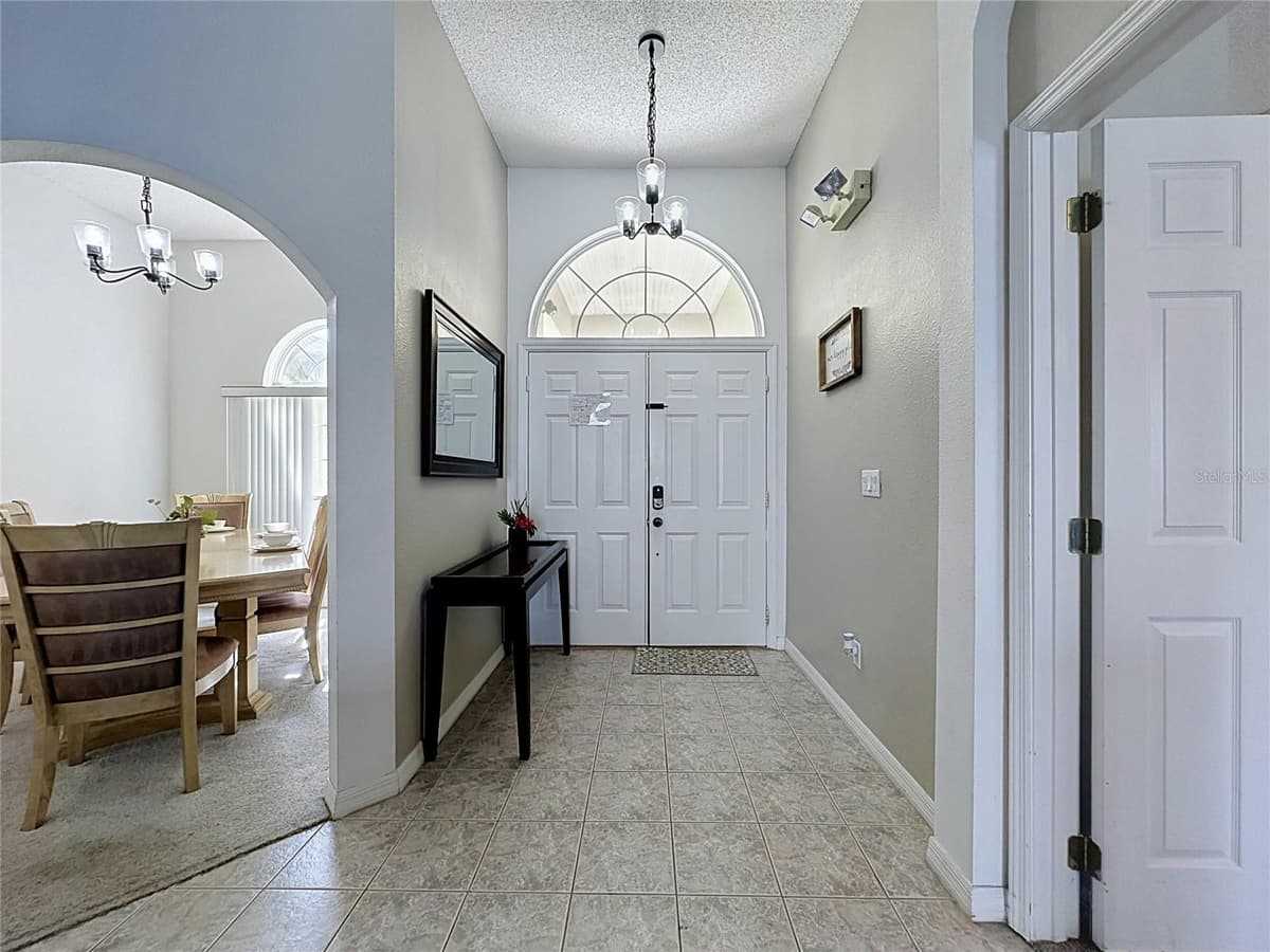 2216 MALLORY CIR — photo 5 of 98