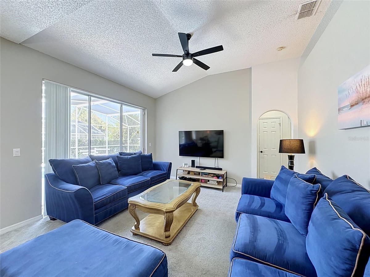 2216 MALLORY CIR — photo 12 of 98
