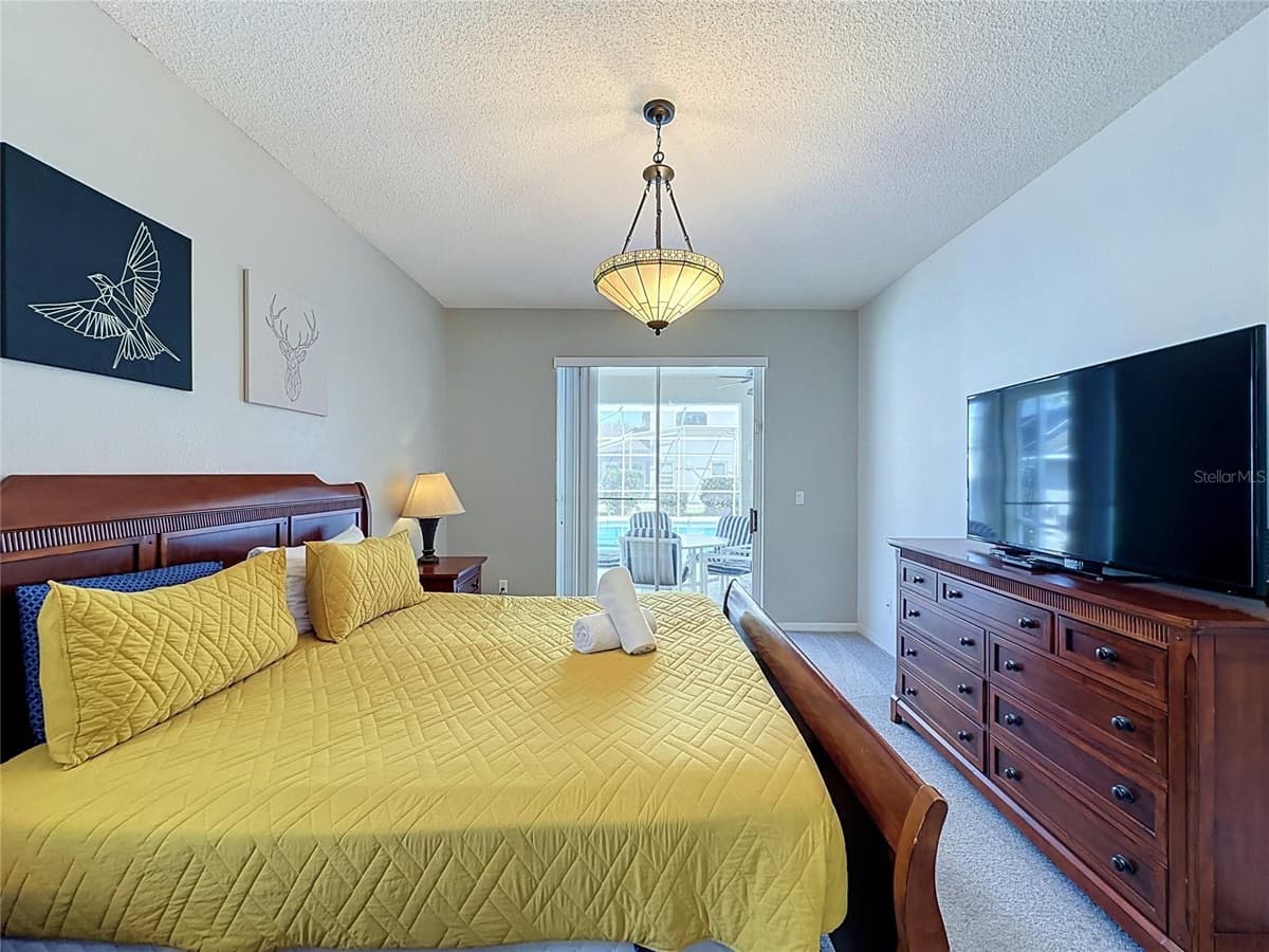 2216 MALLORY CIR — photo 45 of 98