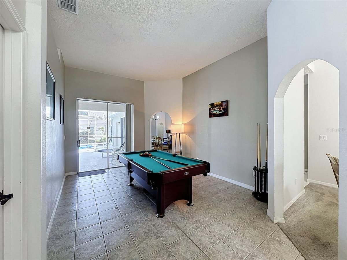 2216 MALLORY CIR — photo 9 of 98