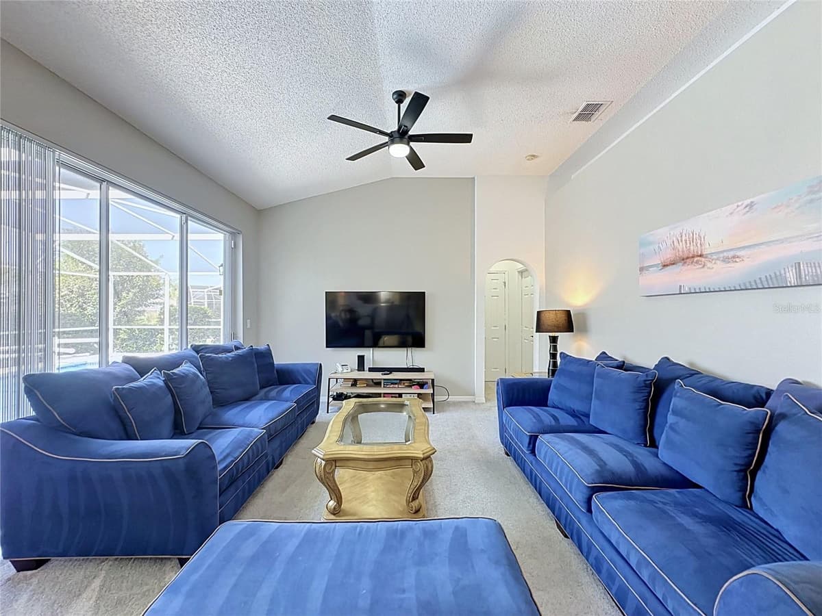 2216 MALLORY CIR — photo 13 of 98