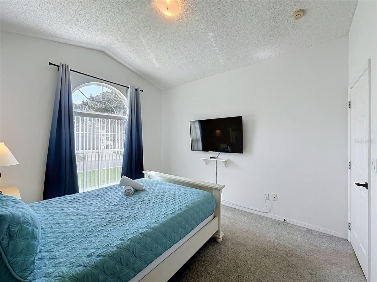 2216 MALLORY CIR — photo 49 of 98