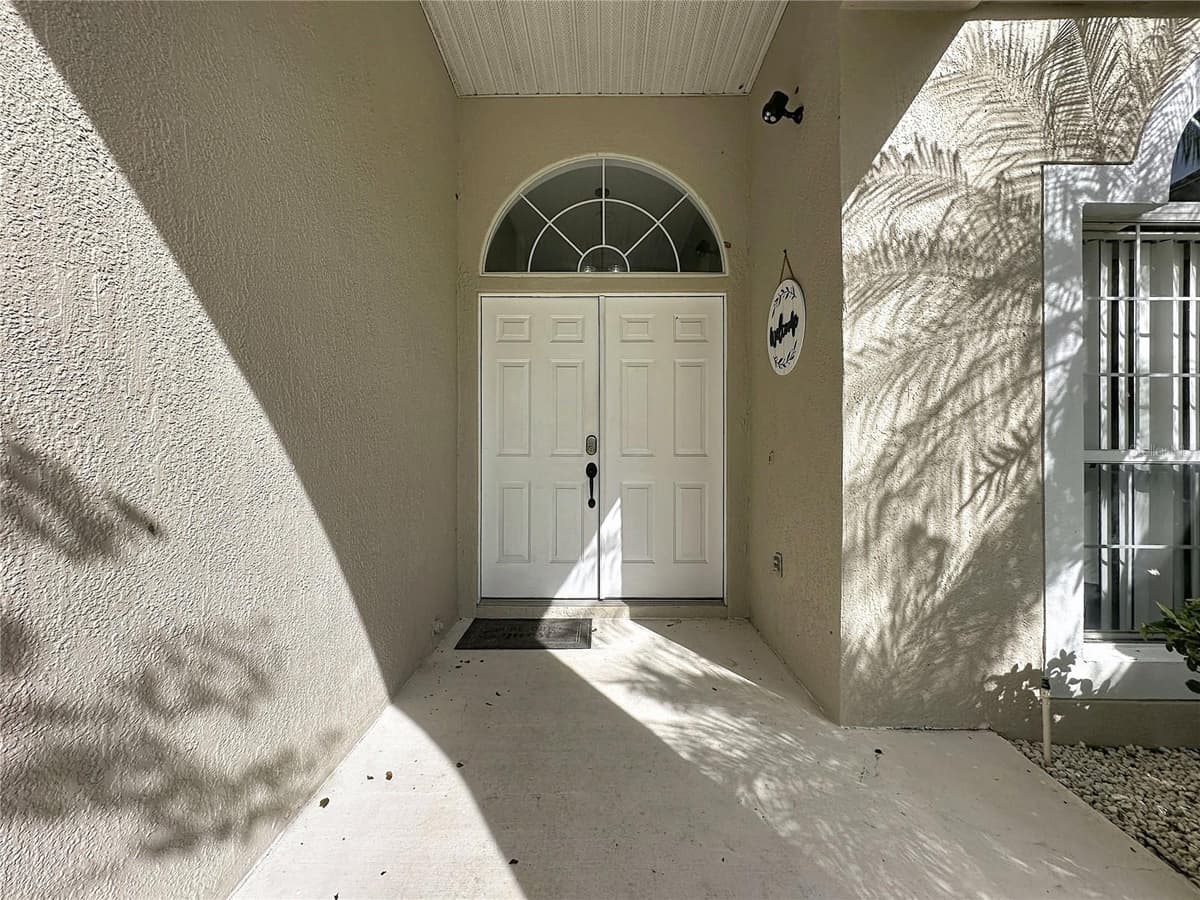 2216 MALLORY CIR — photo 3 of 98