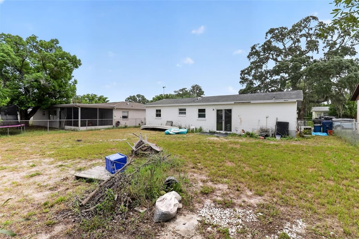 9021 RICHWOOD LANE — photo 8 of 34