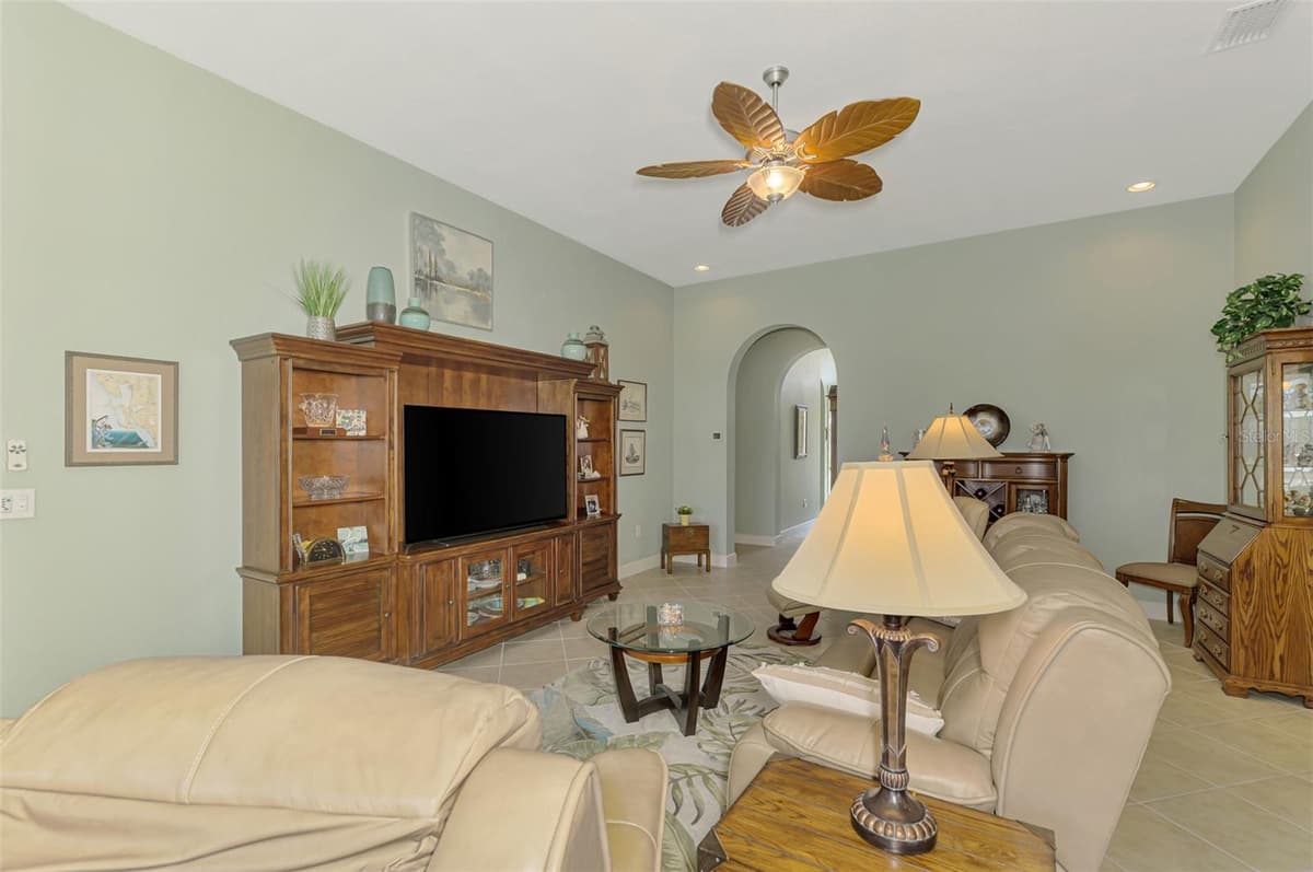 13344 CREEKSIDE LANE — photo 13 of 82