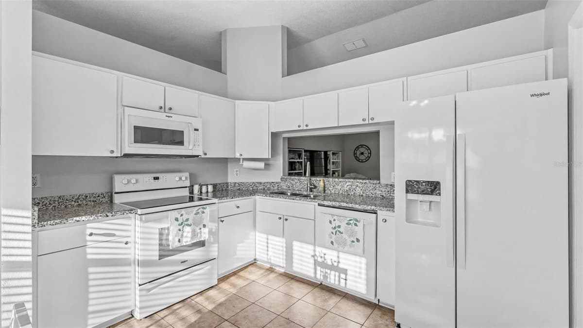 5563 STARLING LOOP — photo 7 of 39
