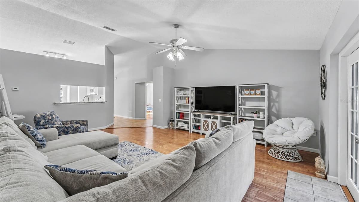 5563 STARLING LOOP — photo 11 of 39