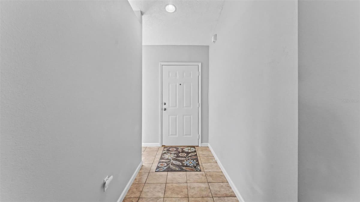 5563 STARLING LOOP — photo 3 of 39