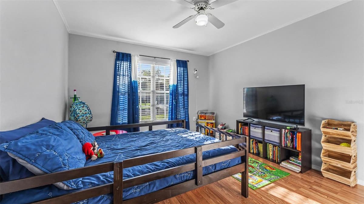 5563 STARLING LOOP — photo 17 of 39