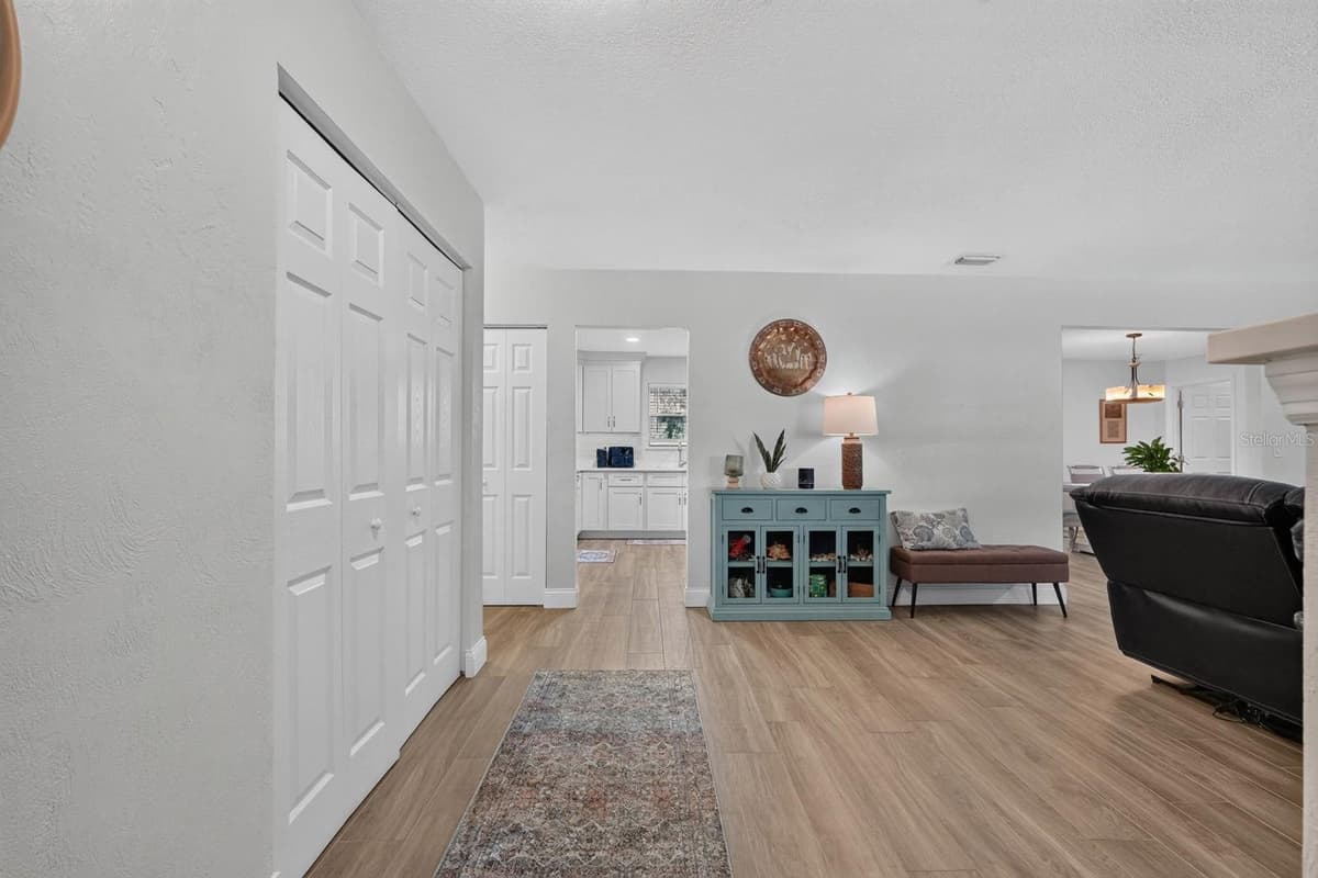 105 EDDY LANE — photo 10 of 45