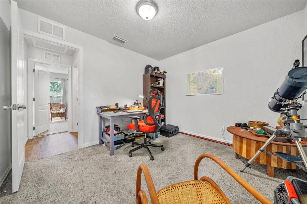 543 ROOKS AVENUE — photo 11 of 14
