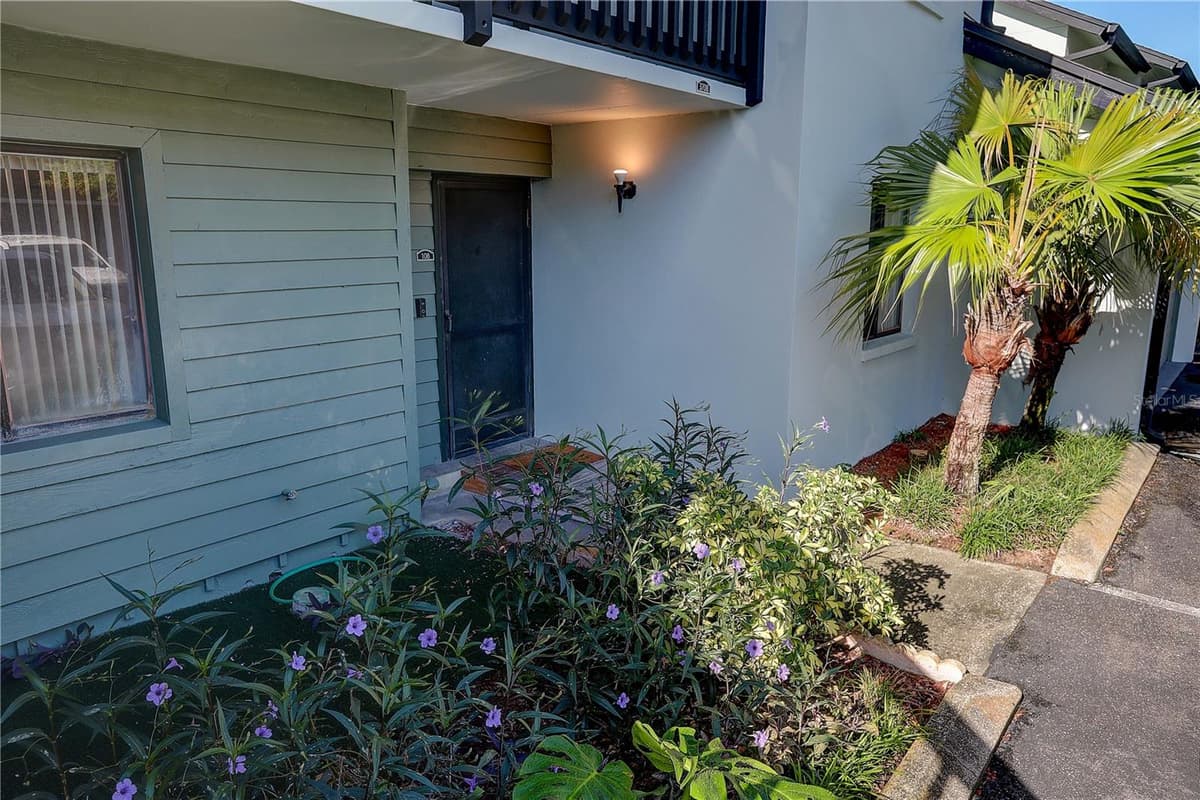 3708 GREENERY COURT — photo 3 of 41