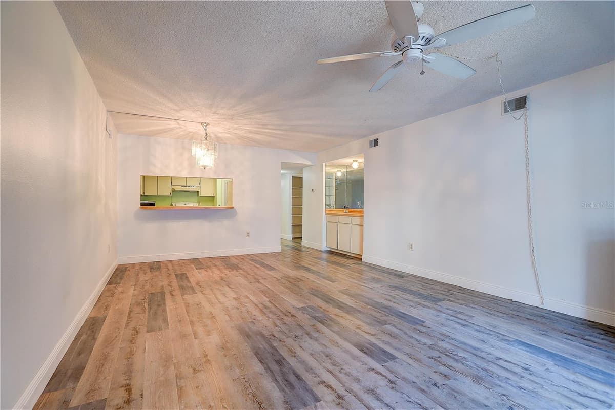 3708 GREENERY COURT — photo 22 of 41