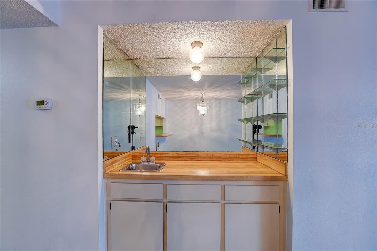 3708 GREENERY COURT — photo 16 of 41