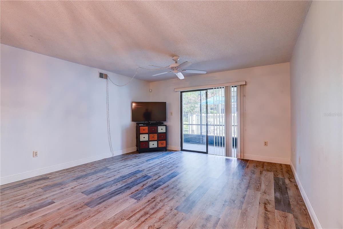 3708 GREENERY COURT — photo 21 of 41