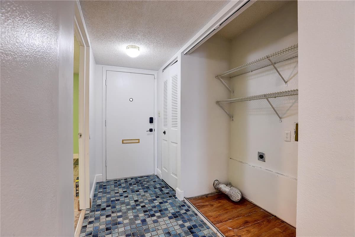 3708 GREENERY COURT — photo 6 of 41