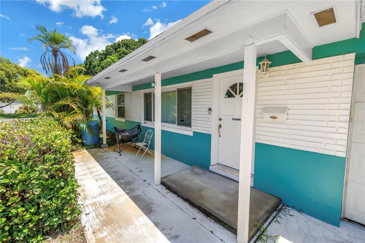 6195 28TH AVENUE — photo 3 of 44