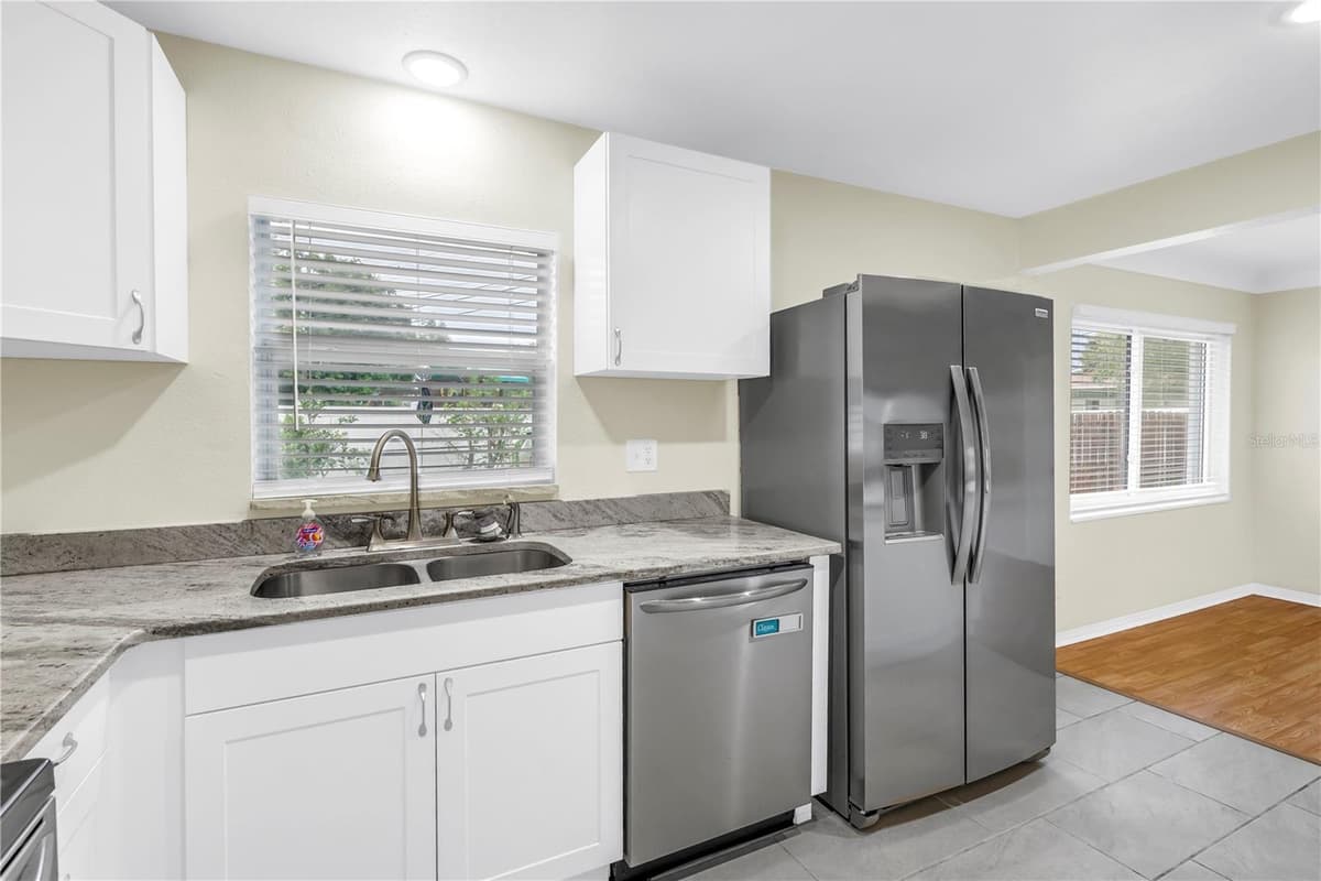 6195 28TH AVENUE — photo 14 of 44