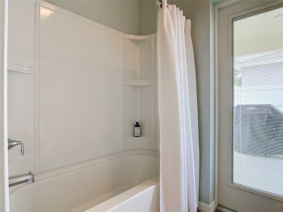 1209 CAP DIVILLE AVENUE — photo 20 of 25