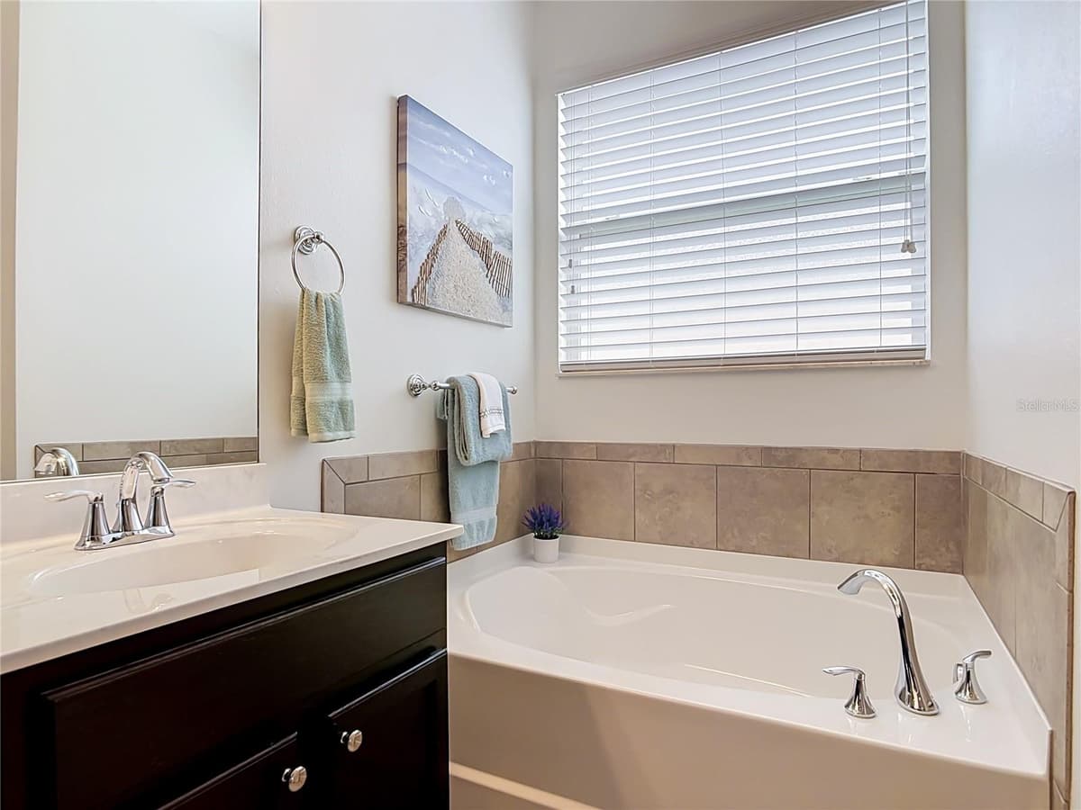 1209 CAP DIVILLE AVENUE — photo 15 of 25