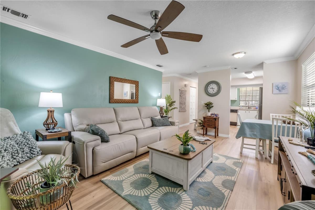 232 RIDGEWOOD AVENUE — photo 18 of 48
