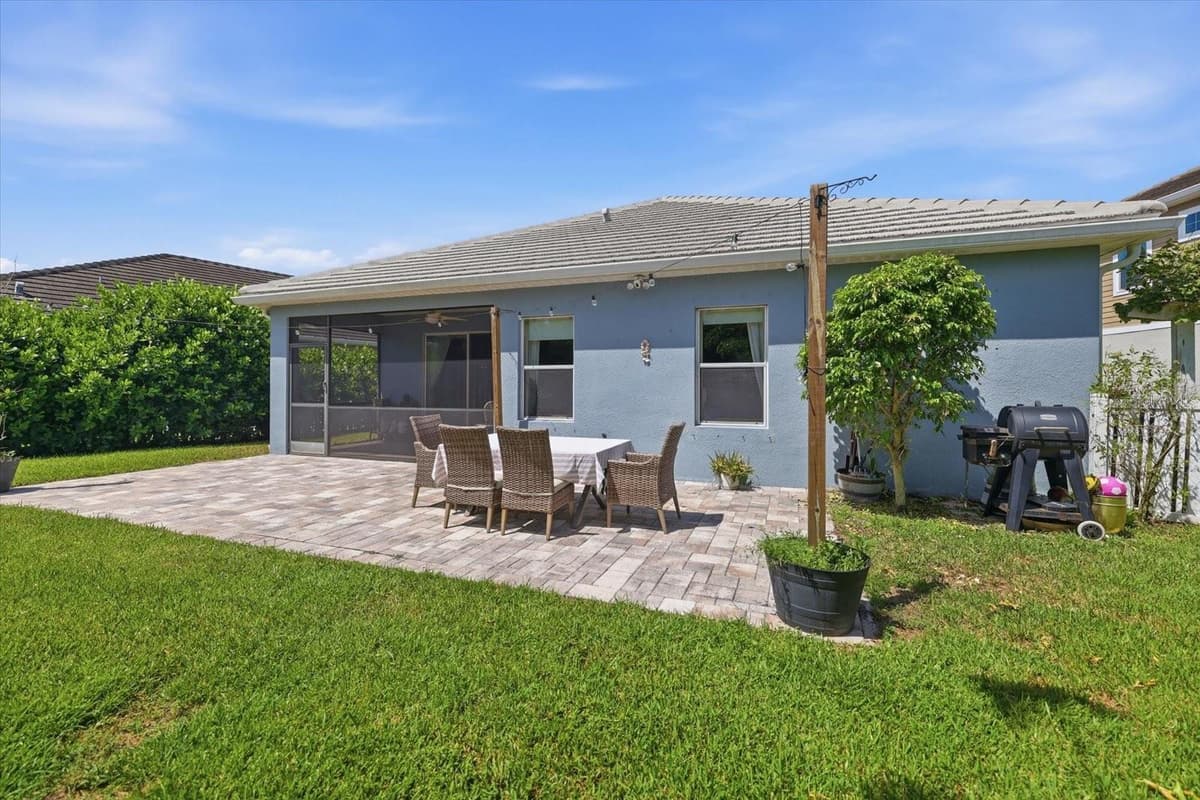 116 AVENS DRIVE — photo 43 of 49