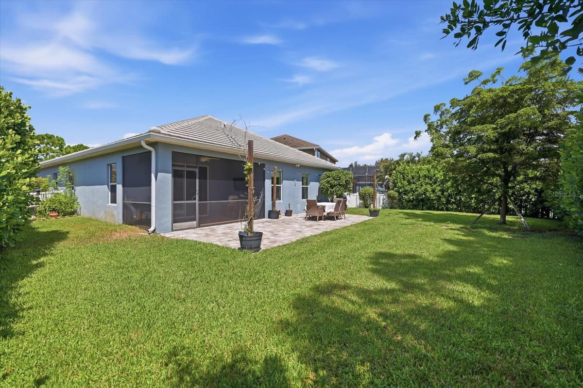116 AVENS DRIVE — photo 39 of 49