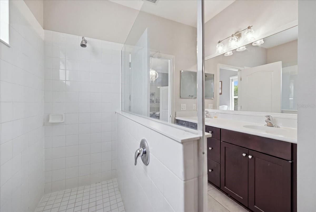 116 AVENS DRIVE — photo 29 of 49