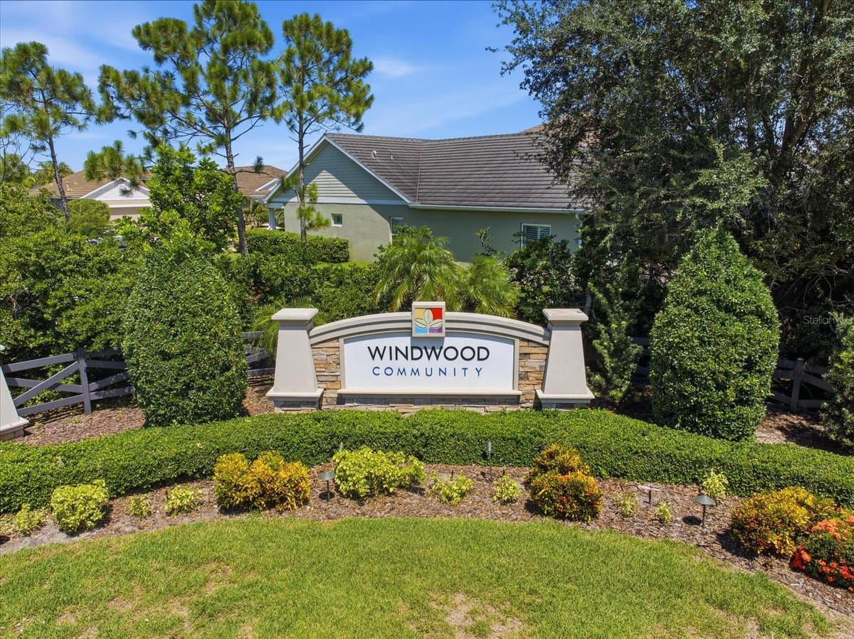 116 AVENS DRIVE — photo 47 of 49