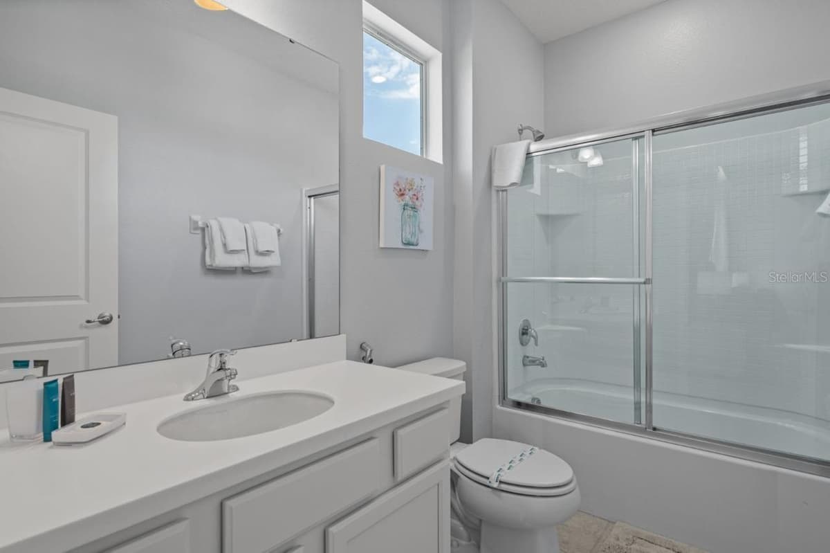 4472 MONADO DRIVE — photo 21 of 48