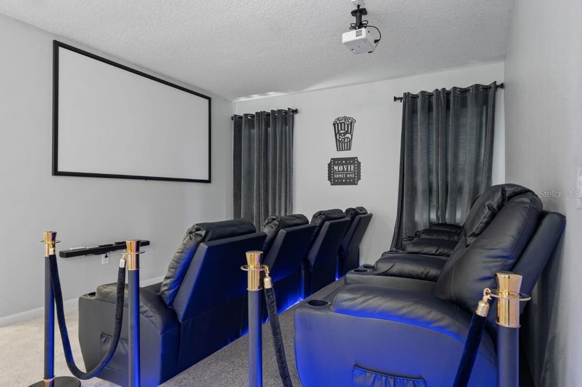 4472 MONADO DRIVE — photo 31 of 48