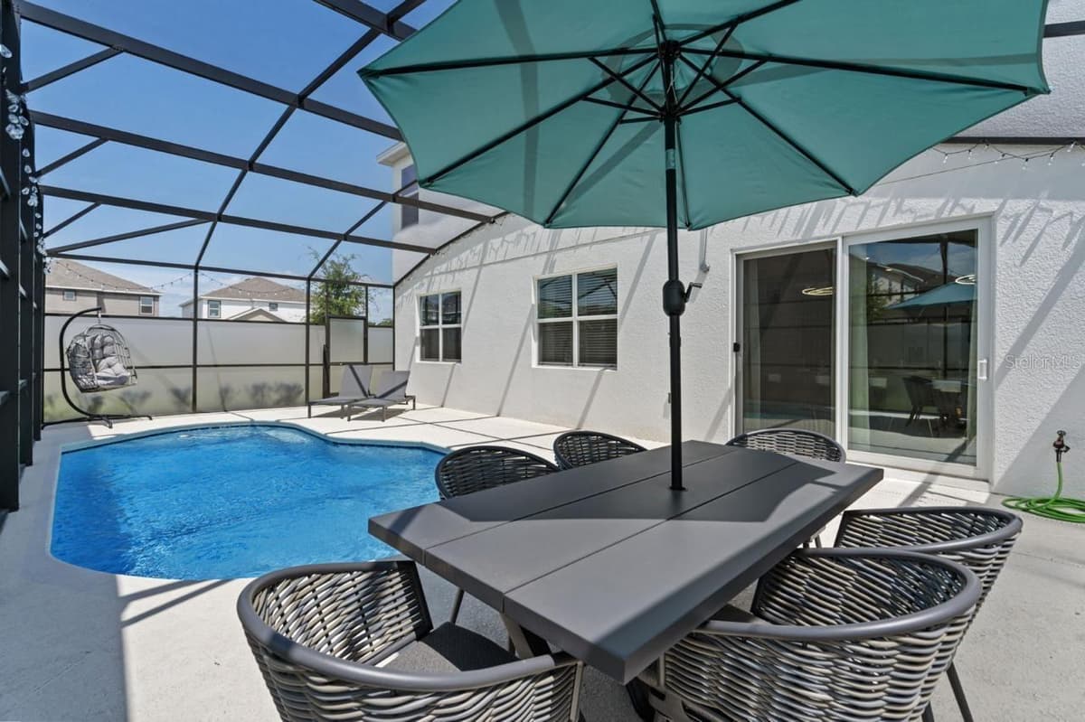 4472 MONADO DRIVE — photo 39 of 48
