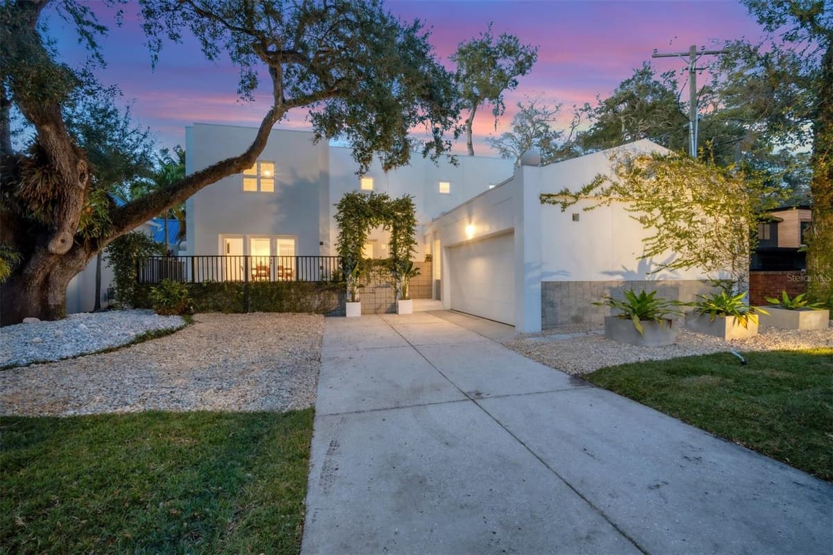 2701 CHAMBRAY LANE — photo 5 of 46