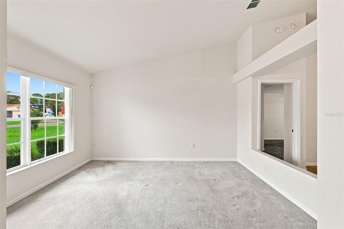 2032 DE CARLO AVENUE — photo 8 of 40
