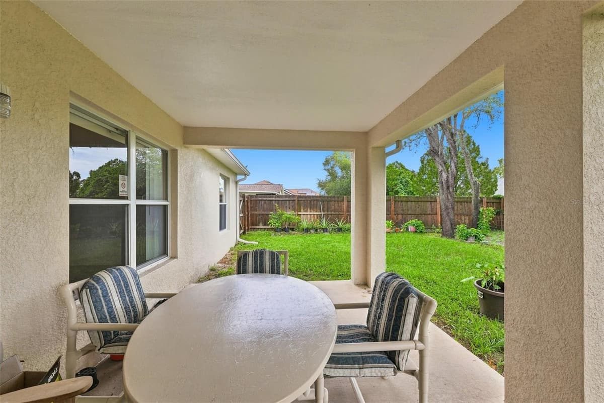2032 DE CARLO AVENUE — photo 31 of 40