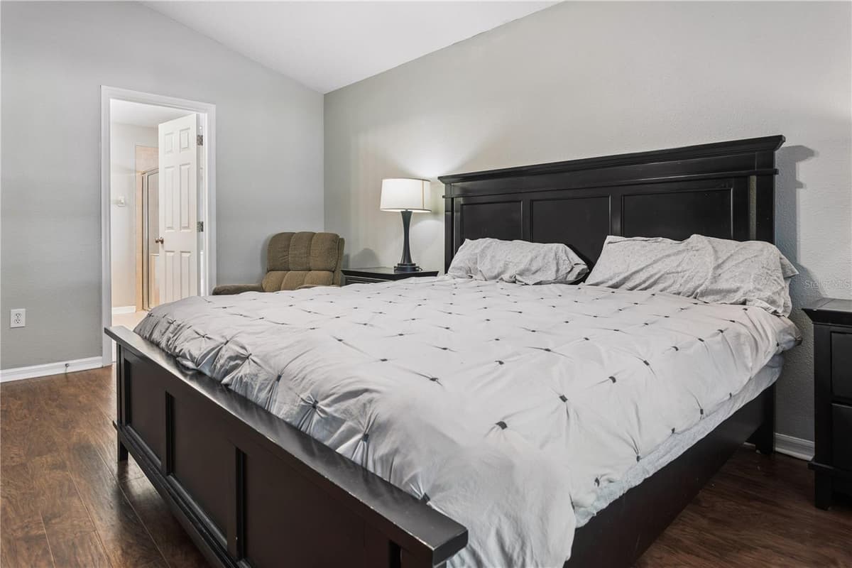 5701 SWEET WILLIAM TERRACE — photo 11 of 34