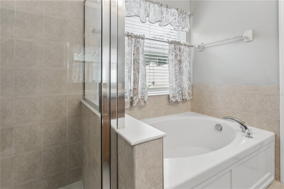 5701 SWEET WILLIAM TERRACE — photo 13 of 34