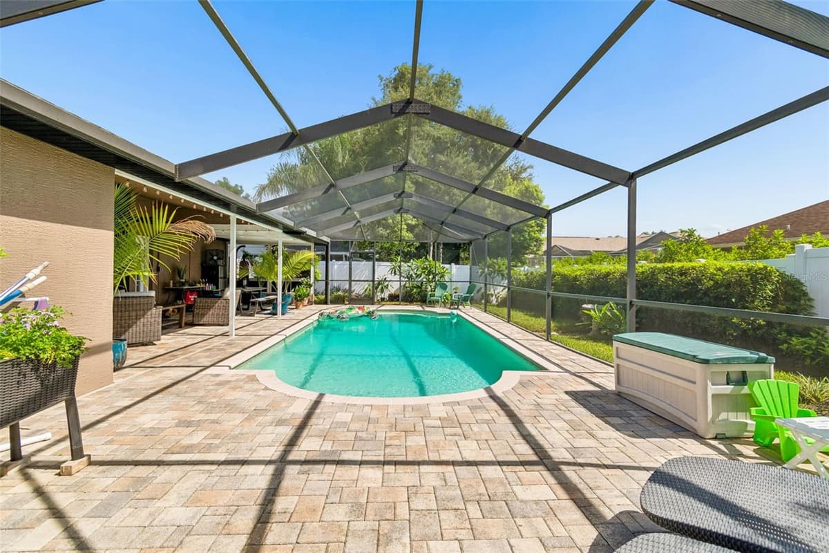 5424 LOS PALOS DRIVE — photo 43 of 55