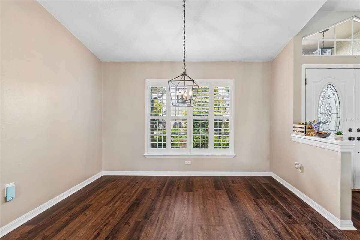 5424 LOS PALOS DRIVE — photo 27 of 55