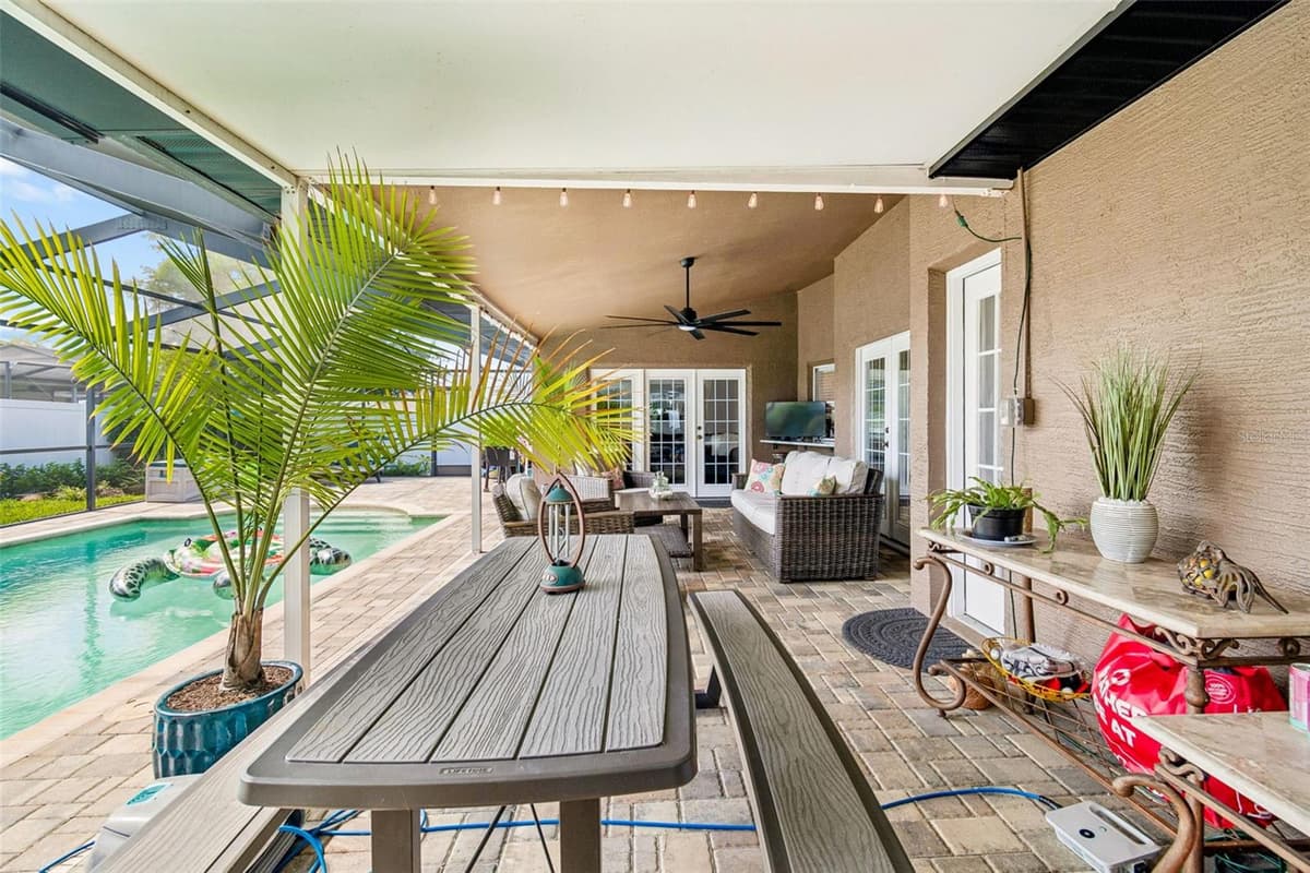 5424 LOS PALOS DRIVE — photo 45 of 55
