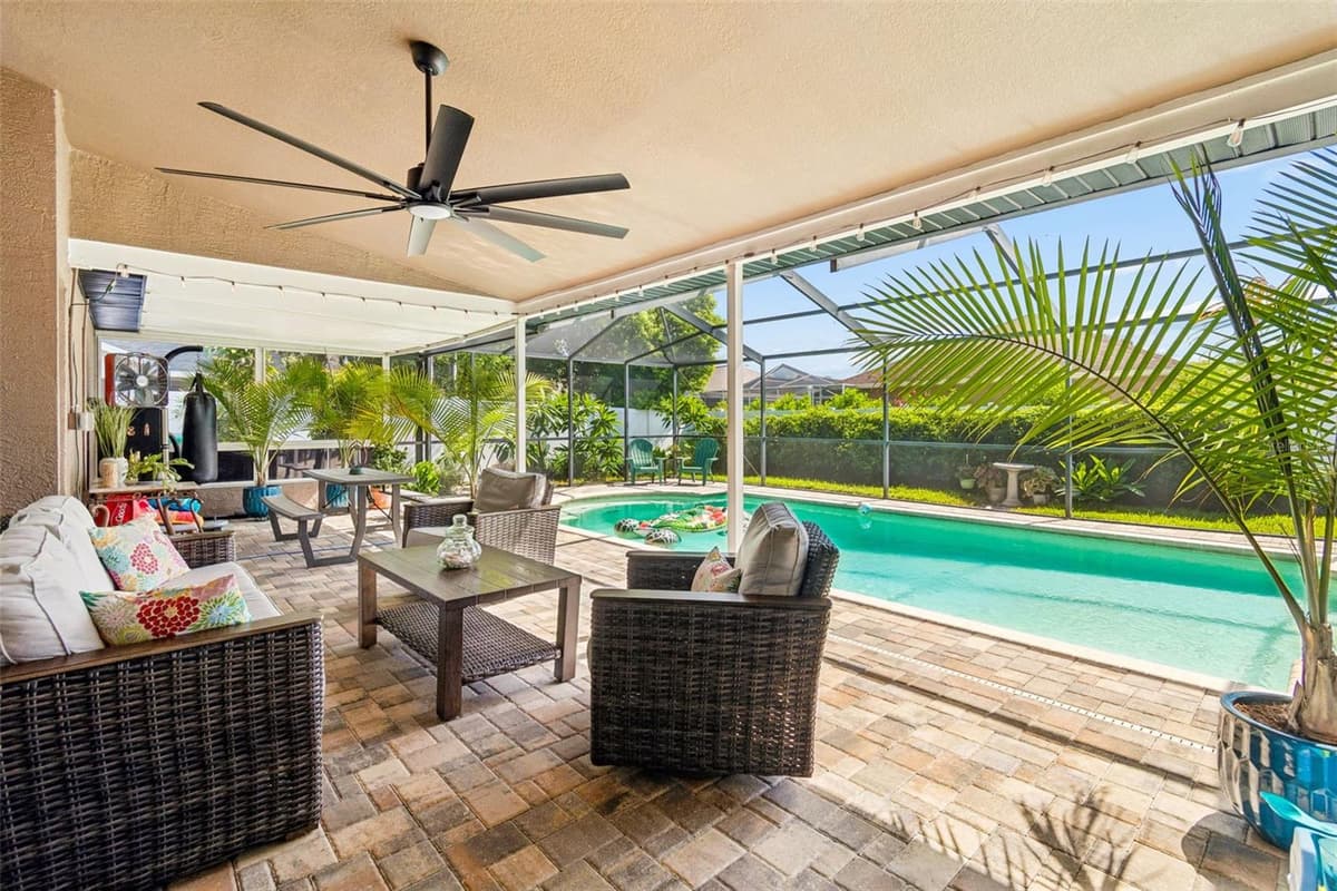 5424 LOS PALOS DRIVE — photo 44 of 55