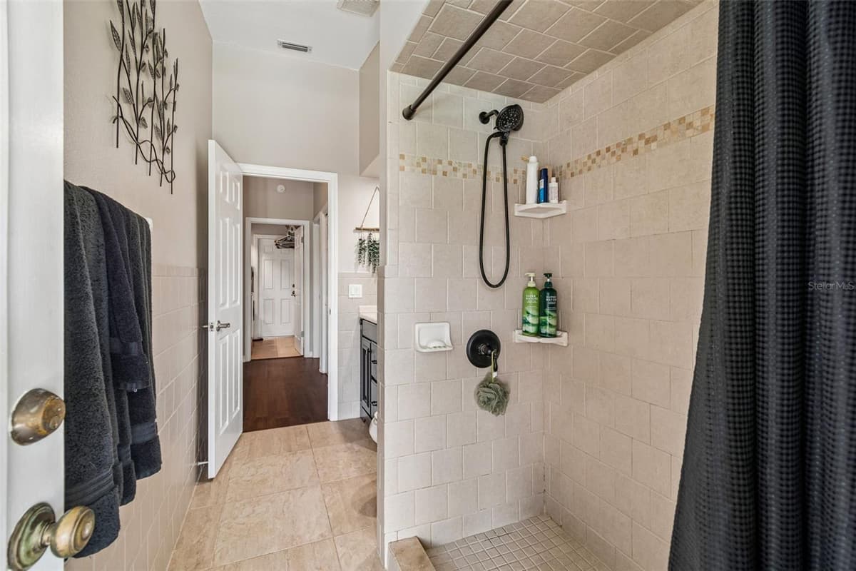5424 LOS PALOS DRIVE — photo 37 of 55