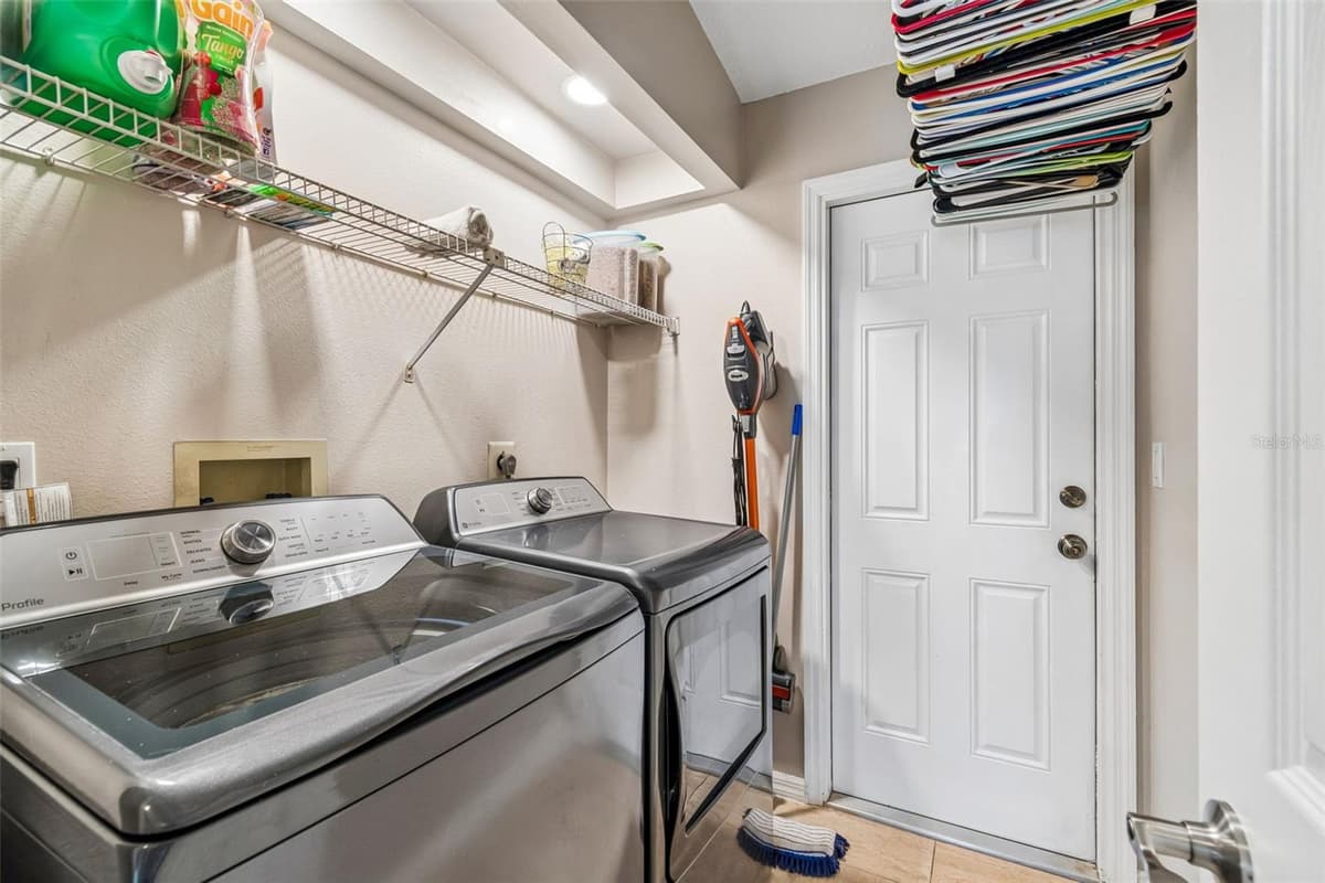 5424 LOS PALOS DRIVE — photo 31 of 55