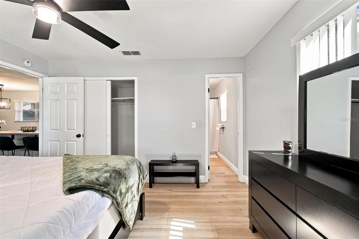 5206 PARADE STREET — photo 36 of 74