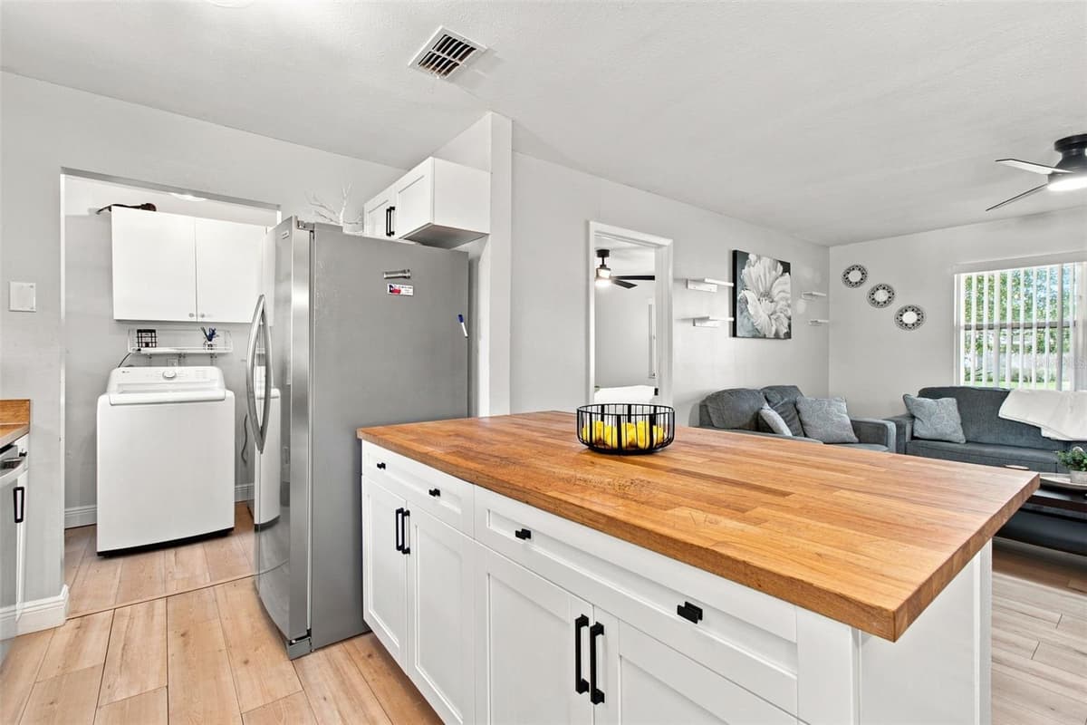 5206 PARADE STREET — photo 31 of 74