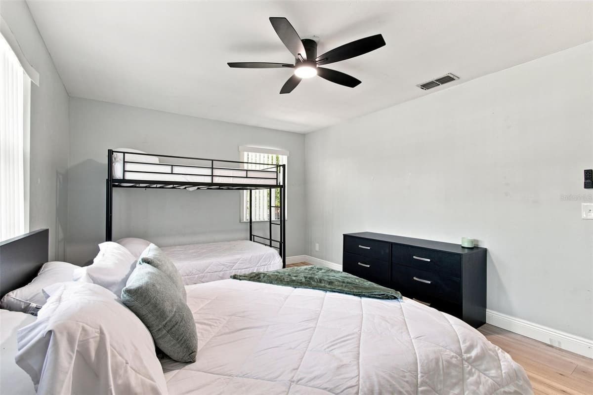 5206 PARADE STREET — photo 40 of 74