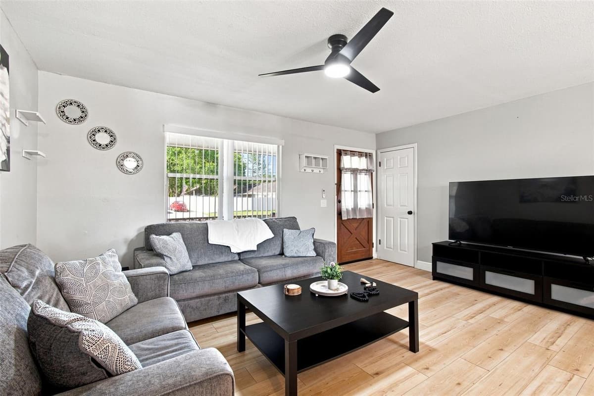 5206 PARADE STREET — photo 23 of 74