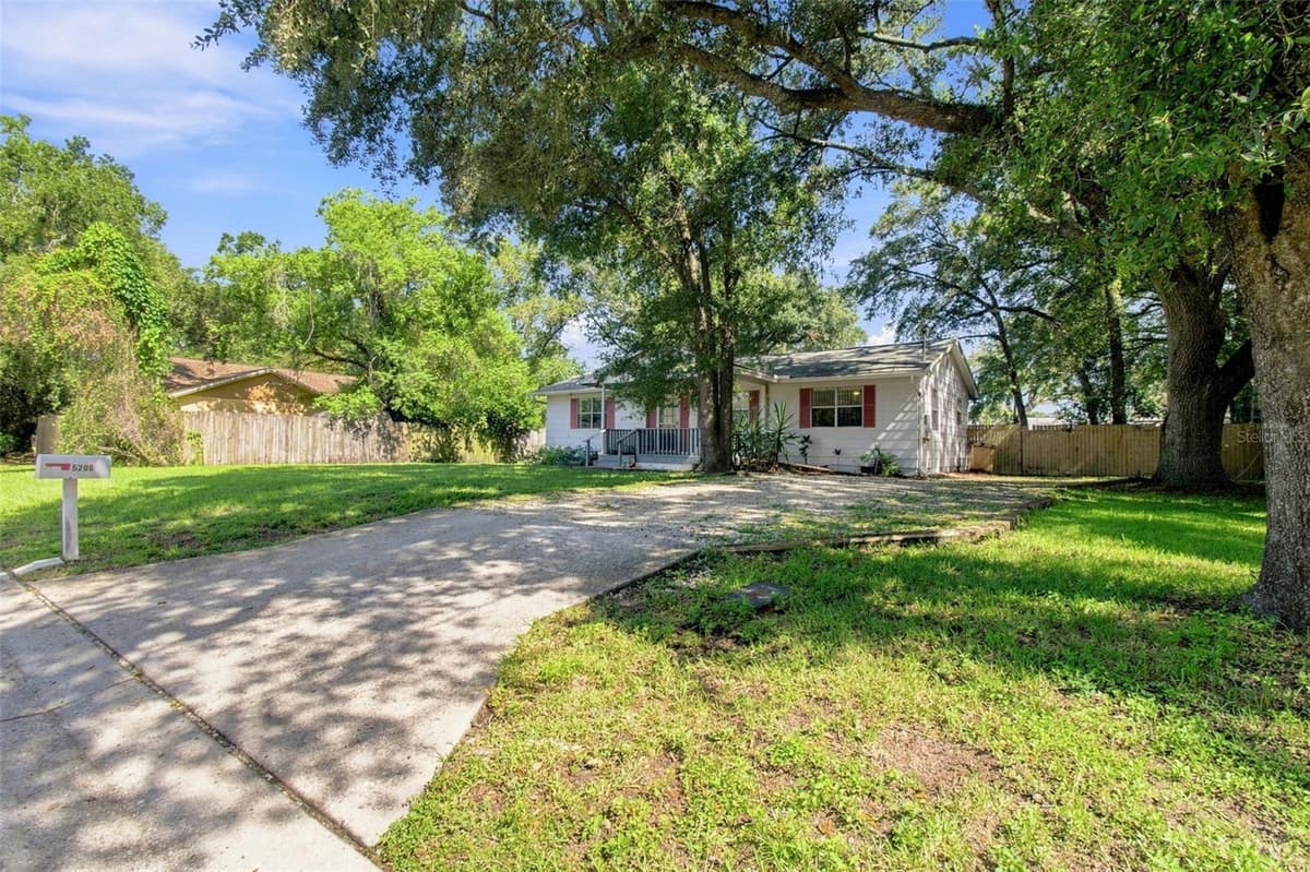 5206 PARADE STREET — photo 13 of 74